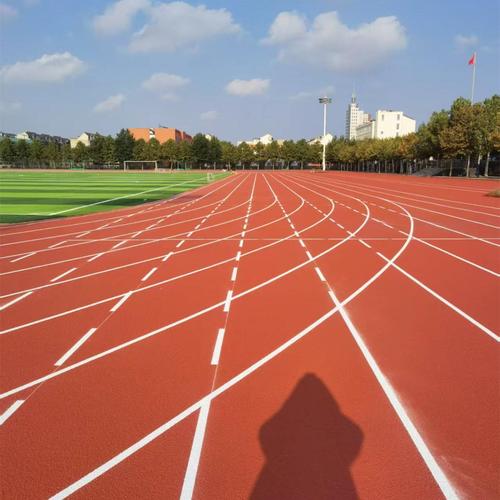 跑道翻新,该选择什么类型的跑道 跑道翻新,该选择什么类型的跑道
